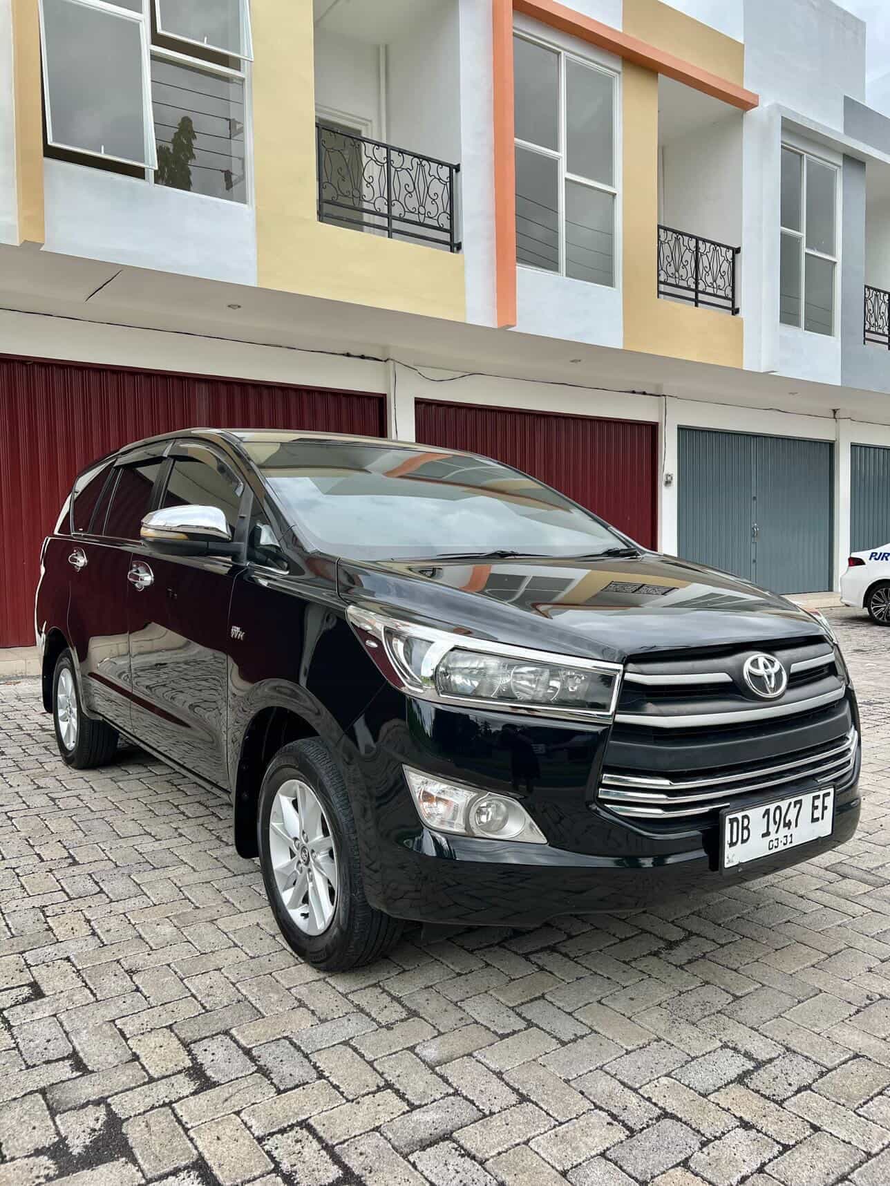 Toyota Innova Reborn G 2.0 — Tampak Depan